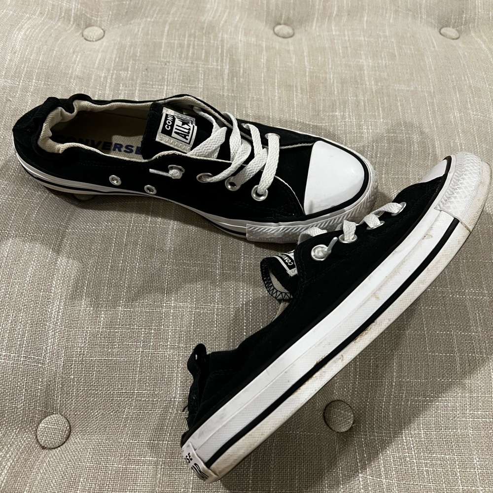 EUC women’s converse slip ons